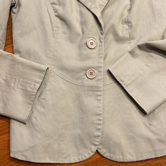 Vero Moda size 36 jacket. Skully Bibi blazer. - Picture 3 of 7